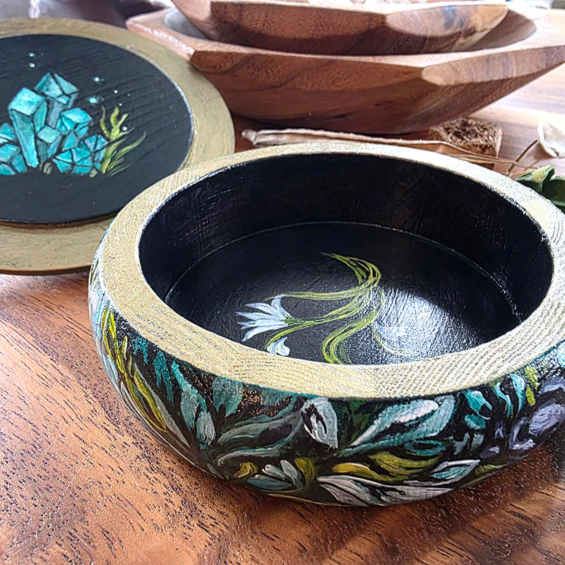 Hand painted Jewelry Box with Lid and Sculpted Flowers