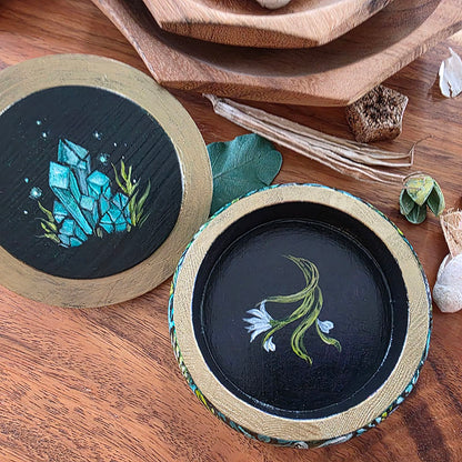 Hand painted Jewelry Box with Lid and Sculpted Flowers